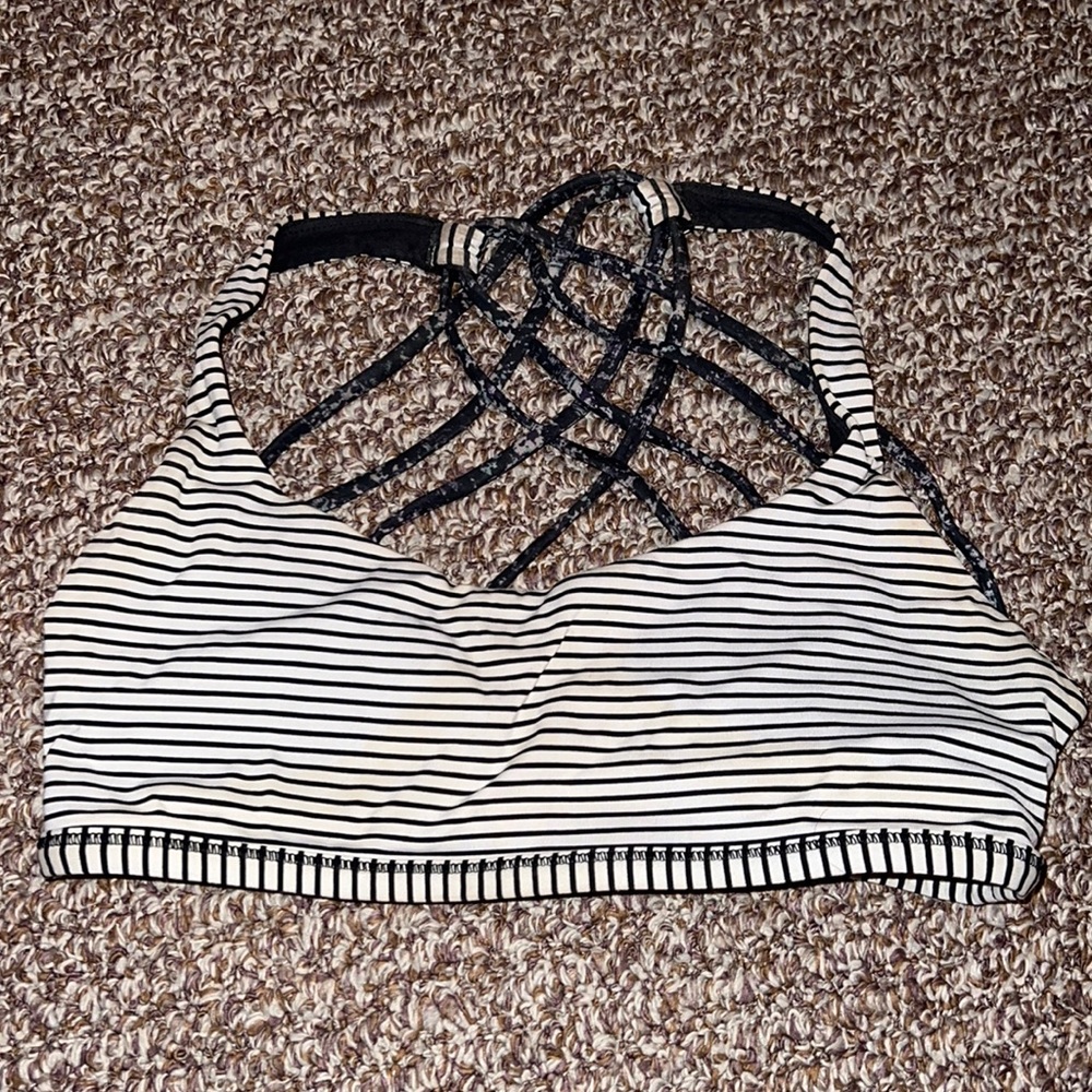 Lululemon sport bra